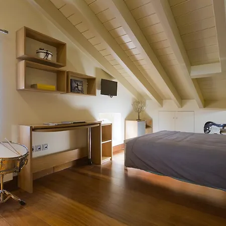 דירה Tenedos Loft